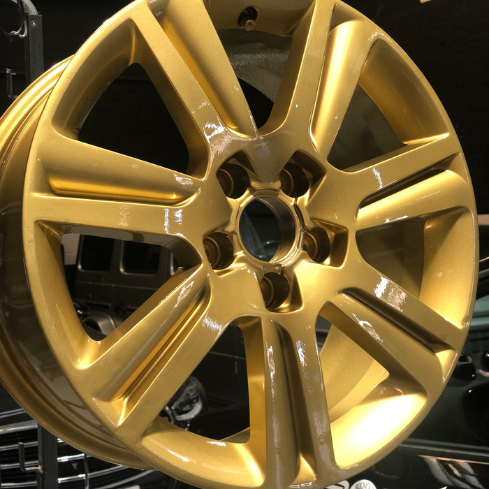 gold alloy wheel